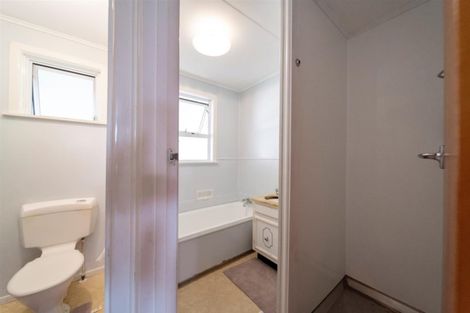 Photo of property in 7 Ngaio Place, Hawera, 4610