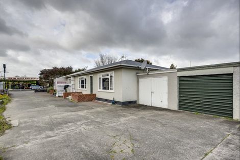 Photo of property in 913 Heretaunga Street East, Parkvale, Hastings, 4122