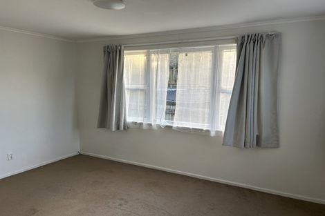 Photo of property in 23 Sheridan Drive, New Lynn, Auckland, 0600