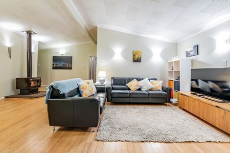 Photo of property in 2/27 Elliott Avenue, Bayview, Auckland, 0629