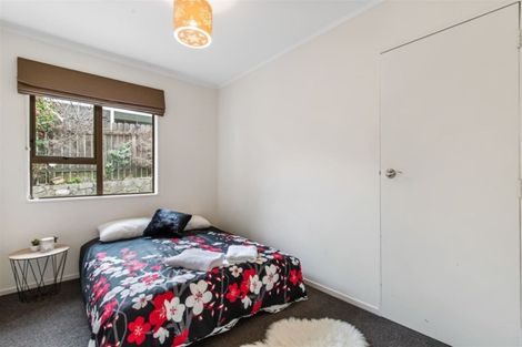 Photo of property in 112 Mark Avenue, Grenada Village, Wellington, 6037