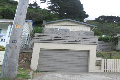 Photo of property in 268 Queens Drive, Lyall Bay, Wellington, 6022