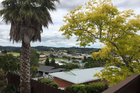 Photo of property in 10 Barclay Place, Te Kamo, Whangarei, 0112