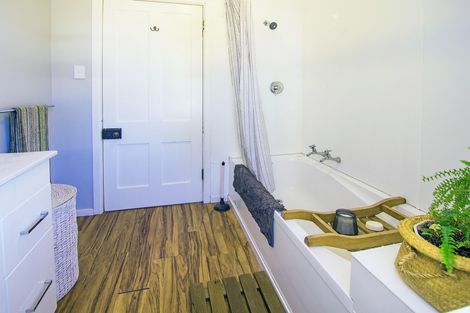 Photo of property in 64 Lincoln Road, Masterton, 5810