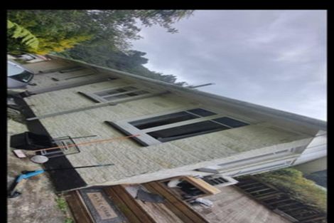 Photo of property in 3 Shackleton Grove, Stokes Valley, Lower Hutt, 5019