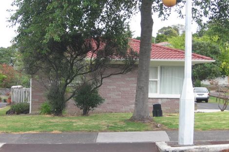 Photo of property in 1/26 Chartwell Avenue, Glenfield, Auckland, 0629