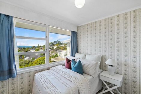 Photo of property in 1 Elizabeth Place, Mairangi Bay, Auckland, 0630