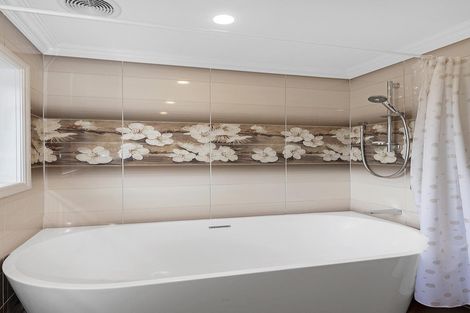 Photo of property in 80 Taikata Road, Te Atatu Peninsula, Auckland, 0610