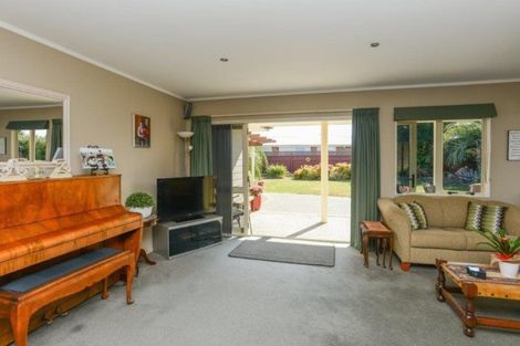 Photo of property in 413 Southland Place, Raureka, Hastings, 4120