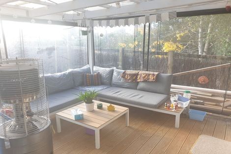 Photo of property in 1/8 Golf Road, New Lynn, Auckland, 0600