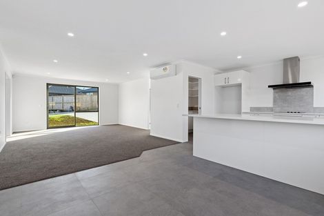 Photo of property in 60 Helenvale Crescent, Pokeno, 2402