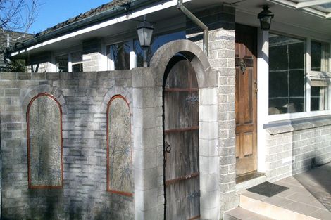 Photo of property in 2/4 Wadeley Road, Ilam, Christchurch, 8041