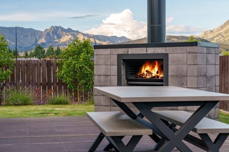 Photo of property in 8 Toru Street, Albert Town, Wanaka, 9305