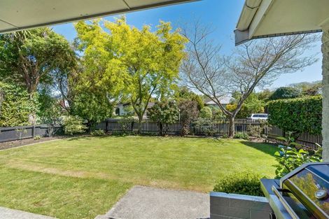 Photo of property in 48 Grahams Road, Ilam, Christchurch, 8041