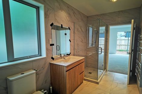 Photo of property in 25c Lillian Place, Orewa, 0931