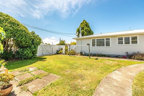 Photo of property in 26 Selwyn Crescent, College Estate, Whanganui, 4500