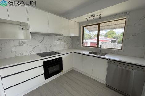 Photo of property in 101 Matipo Road, Te Atatu Peninsula, Auckland, 0610