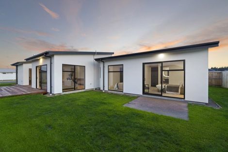 Photo of property in 10 Waterford Farm Road, Halswell, Christchurch, 8025