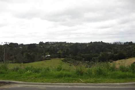Photo of property in 12 Roberts Road, Matakatia, Whangaparaoa, 0930