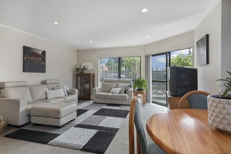 Photo of property in 20 Moana Road, Paraparaumu, 5032