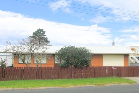 Photo of property in 102 Barbara Avenue, Whangamata, 3620