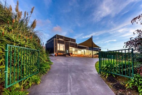 Photo of property in 8 Ngatea Road, Diamond Harbour, Lyttelton, 8971