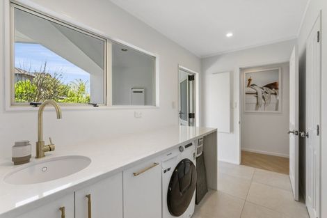 Photo of property in 4 Bermuda Drive, Papamoa Beach, Papamoa, 3118