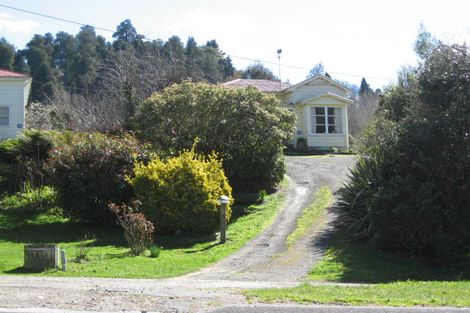 Photo of property in 139 Hautapu Street, Taihape, 4720