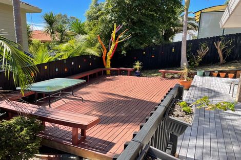 Photo of property in 10 Garden Lane, Torbay, Auckland, 0632