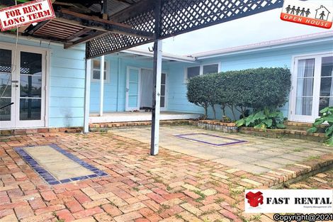 Photo of property in 83 Red Beach Road, Red Beach, 0932