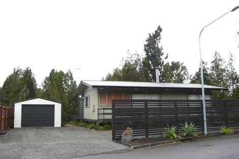 Photo of property in 7 Brownlee Drive, Moana, 7872