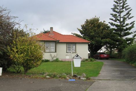 Photo of property in 12 Tweed Street, Roslyn, Palmerston North, 4414