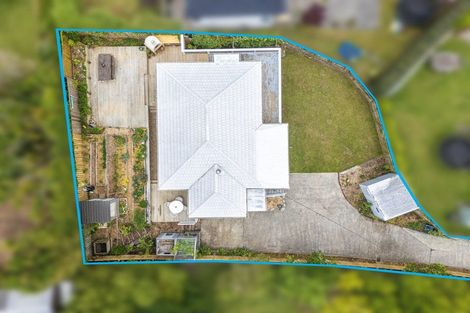 Photo of property in 10 St James Avenue, Helensville, 0800