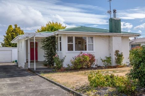 Photo of property in 33 Fergusson Street, Solway, Masterton, 5810