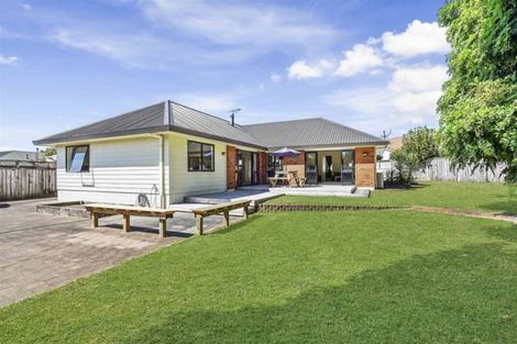 Photo of property in 48 Ashley Street, St Andrews, Hamilton, 3200