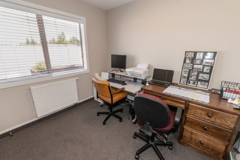 Photo of property in 79 Larch Crescent, Alexandra, 9320