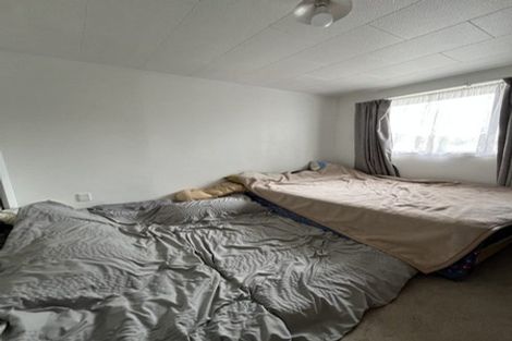 Photo of property in 2/4 Calvert Street, Papakura, 2110