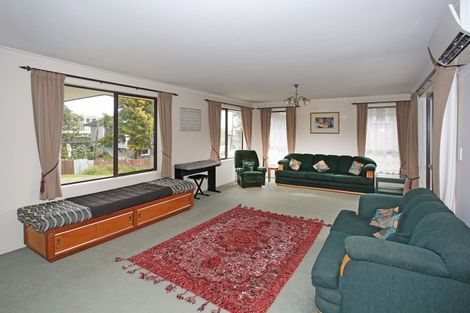 Photo of property in 11a Cross Street, Drury, 2113