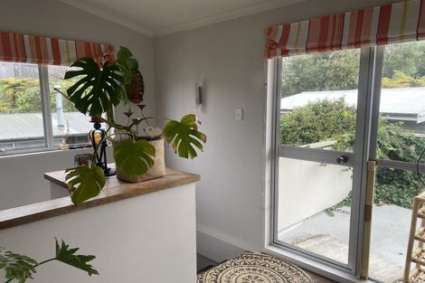 Photo of property in 2/4 Alberta Street, Acacia Bay, Taupo, 3330