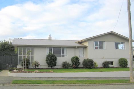 Photo of property in 27 Glendale Crescent, Holmes Hill, Oamaru, 9401