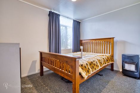 Photo of property in 6 Alamein Place, Pukekohe, 2120