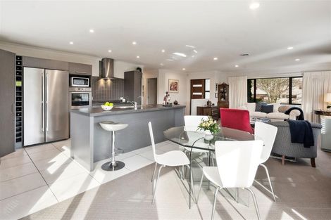 Photo of property in 21 Hayward Rise, Owhata, Rotorua, 3010