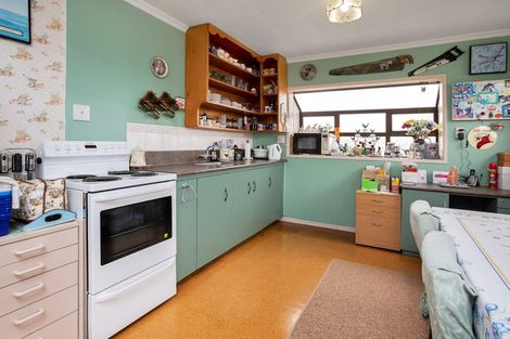 Photo of property in 109 Hurndall Street East, Maungaturoto, 0520