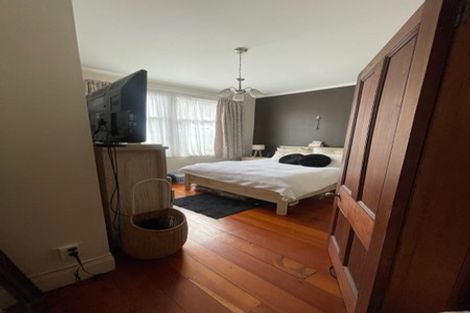 Photo of property in 11 Aorangi Terrace, Thorndon, Wellington, 6011