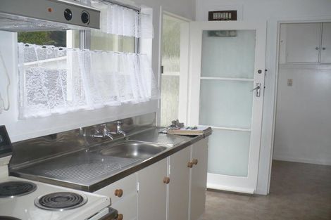 Photo of property in 5 Triangle Road, Massey, Auckland, 0614