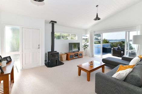 Photo of property in 56 Duncansby Road, Stanmore Bay, Whangaparaoa, 0932