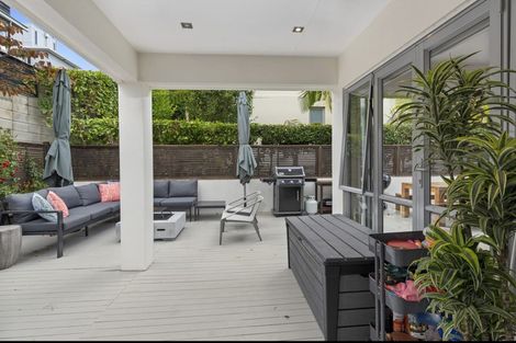 Photo of property in 119 Beach Road, Castor Bay, Auckland, 0620