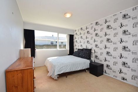 Photo of property in 28 Great North Road, Winton, 9720