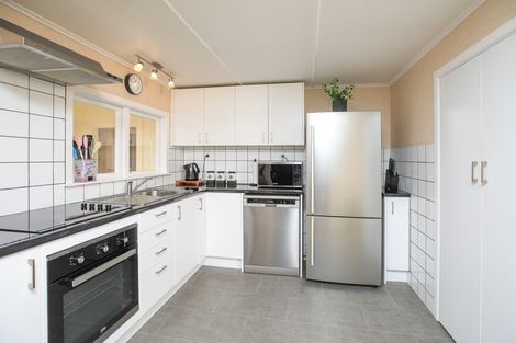 Photo of property in 48 Fitzroy Avenue, Fitzroy, Hamilton, 3206