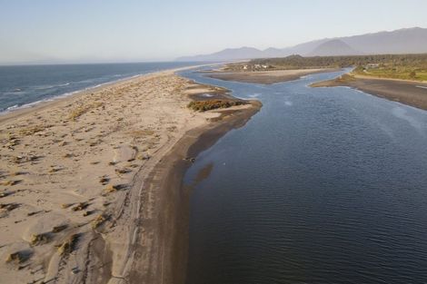 Photo of property in 9 Fox Moth Drive, Haast, 7886